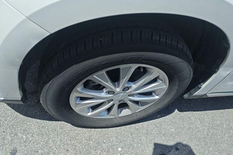 Used Haval M6 2021 PLUS 1.5T DCT Luxury Smart Connectivity Model Left Front Wheel Hub