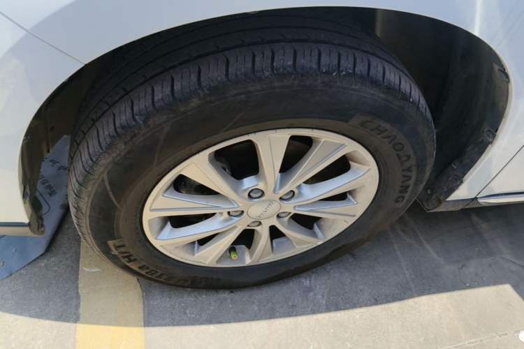 Used Haval M6 2021 PLUS 1.5T DCT Luxury Smart Connectivity Model Left Front Wheel Hub
