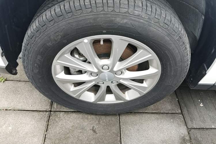 Used Haval M6 2021 PLUS 1.5T Manual Luxury Smart Connectivity Model Left Front Wheel Hub