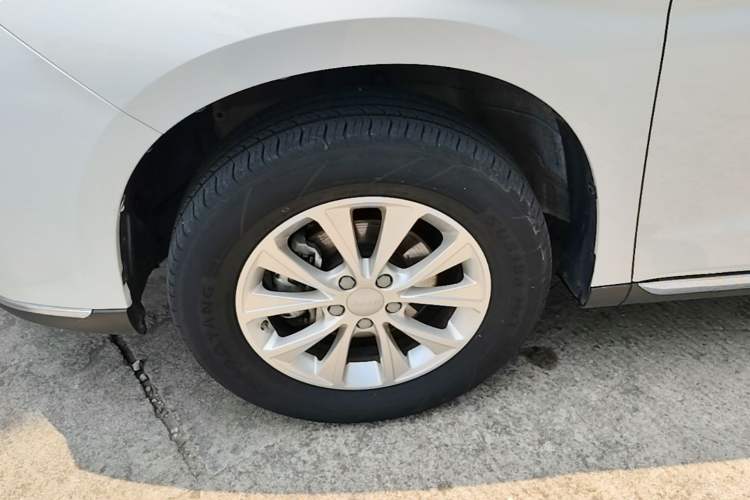 Used Haval M6 2021 PLUS 1.5T Manual Luxury Smart Connectivity Model Left Front Wheel Hub