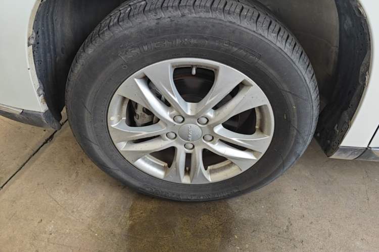 Used Haval M6 2021 PLUS 1.5T Manual Elite Smart Connectivity Model Left Front Wheel Hub