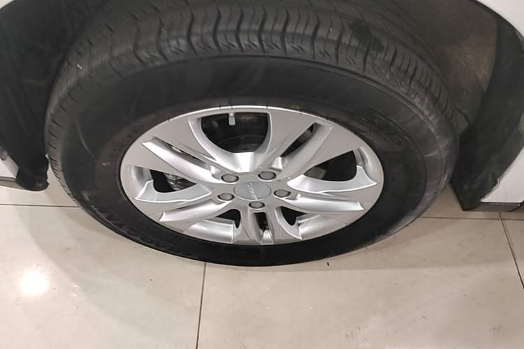 Used Haval M6 2021 PLUS 1.5T DCT Elite Smart Connectivity Model Left Front Wheel Hub