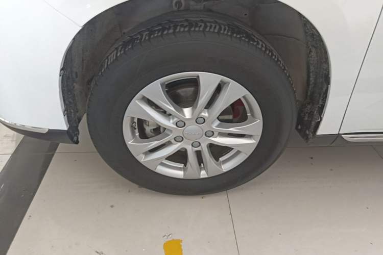 Used Haval M6 2021 PLUS 1.5T DCT Comfort Edition Left Front Wheel Hub