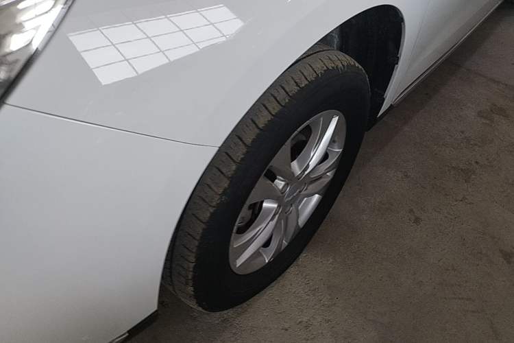 Used Haval M6 2021 PLUS 1.5T Manual Elite Smart Connectivity Model Left Front Wheel Hub