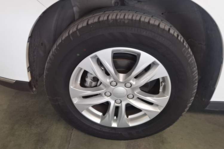 Used Haval M6 2021 PLUS 1.5T DCT Elite Smart Connectivity Model Left Front Wheel Hub