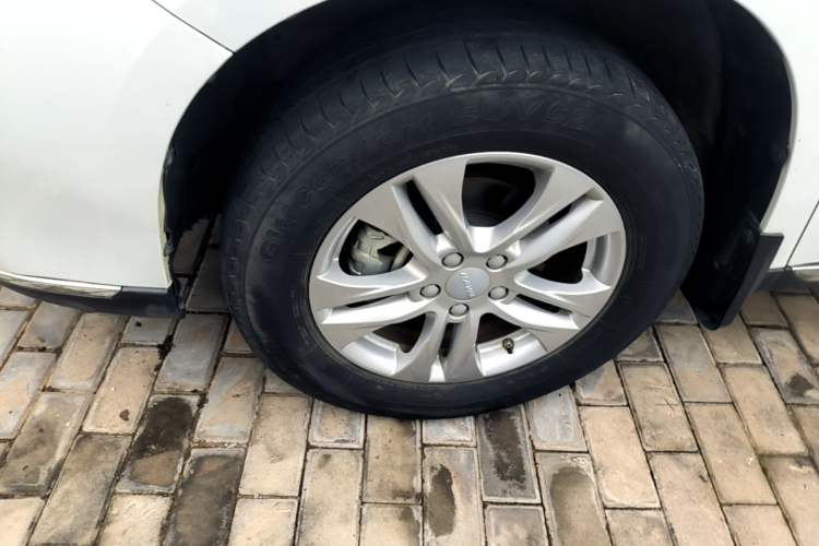Used Haval M6 2021 PLUS 1.5T DCT Elite Smart Connectivity Model Left Front Wheel Hub