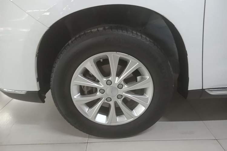 Used Haval M6 2021 PLUS 1.5T DCT Luxury Smart Connectivity Model Left Front Wheel Hub