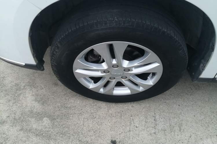 Used Haval M6 2021 PLUS 1.5T DCT Comfort Edition Left Front Wheel Hub