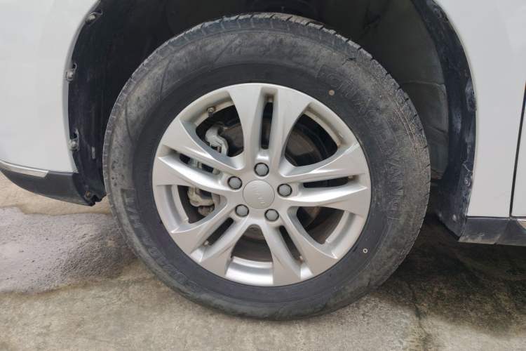 Used Haval M6 2021 PLUS 1.5T DCT Elite Smart Connectivity Model Left Front Wheel Hub