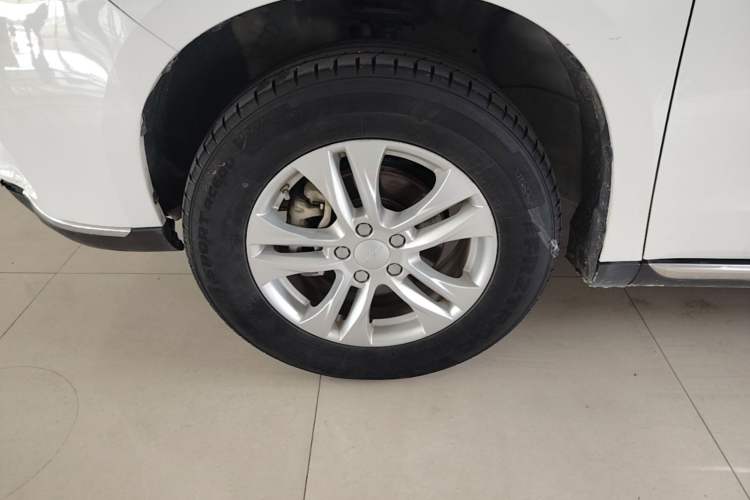 Used Haval M6 2021 PLUS 1.5T DCT Elite Smart Connectivity Model Left Front Wheel Hub