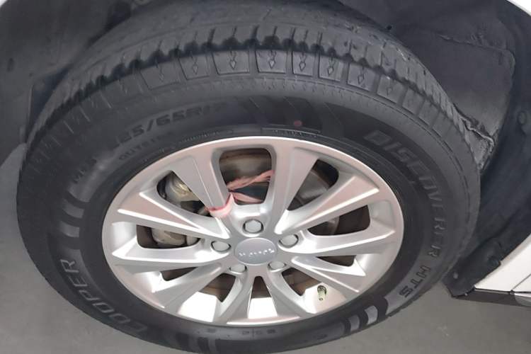 Used Haval M6 2021 PLUS 1.5T DCT Luxury Smart Connectivity Model Left Front Wheel Hub