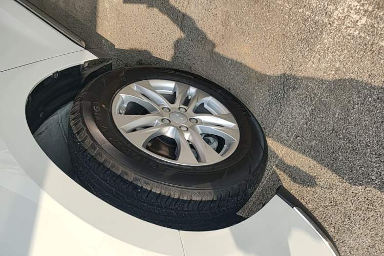 Used Haval M6 2021 PLUS 1.5T DCT Elite Smart Connectivity Model Left Front Wheel Hub