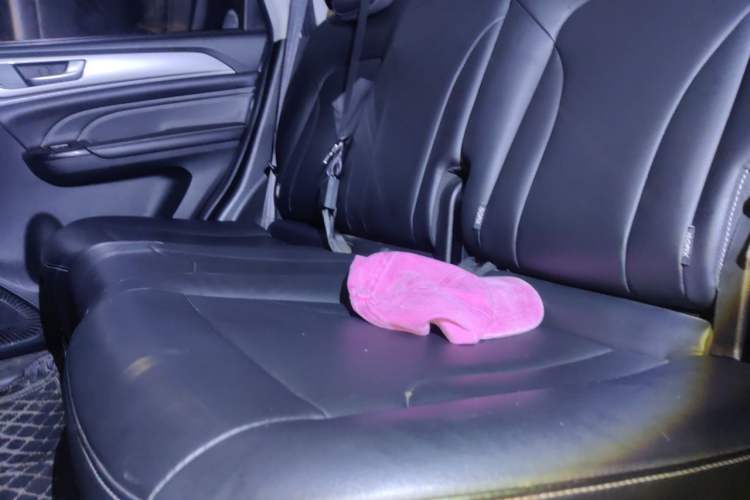 Used Haval M6 2021 PLUS 1.5T DCT Luxury Smart Connectivity Model Left Rear Seat