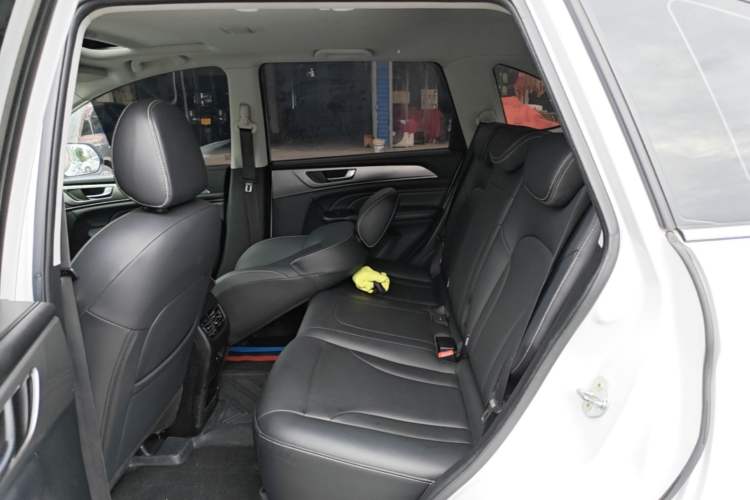Used Haval M6 2021 PLUS 1.5T DCT Luxury Smart Connectivity Model Left Rear Seat