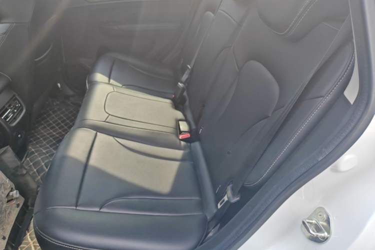 Used Haval M6 2021 PLUS 1.5T DCT Prestige Smart Connectivity Model Left Rear Seat
