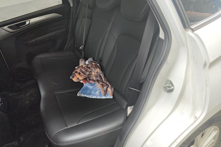 Used Haval M6 2021 PLUS 1.5T DCT Luxury Smart Connectivity Model Left Rear Seat