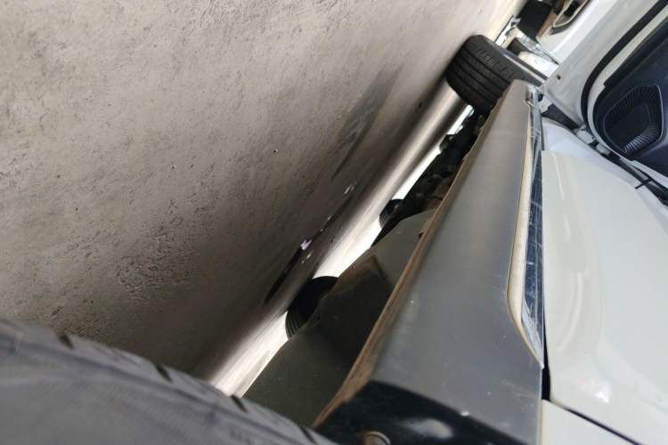 Used Haval M6 2021 PLUS 1.5T DCT Luxury Smart Connectivity Model Left Side Sill