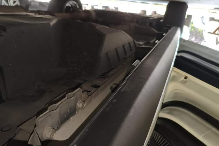 Used Haval M6 2021 PLUS 1.5T DCT Luxury Smart Connectivity Model Left Side Sill