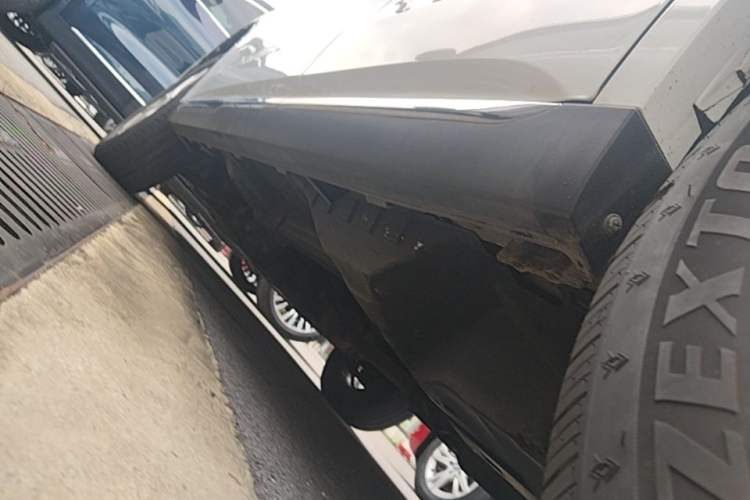 Used Haval M6 2021 PLUS 1.5T DCT Luxury Smart Connectivity Model Left Side Sill
