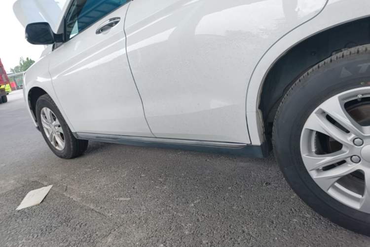 Used Haval M6 2021 PLUS 1.5T DCT Elite Smart Connectivity Model Left Side Sill