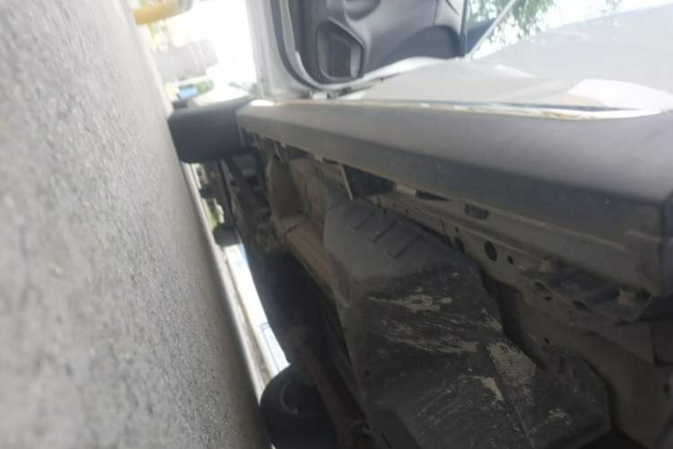 Used Haval M6 2021 PLUS 1.5T DCT Elite Smart Connectivity Model Left Side Sill