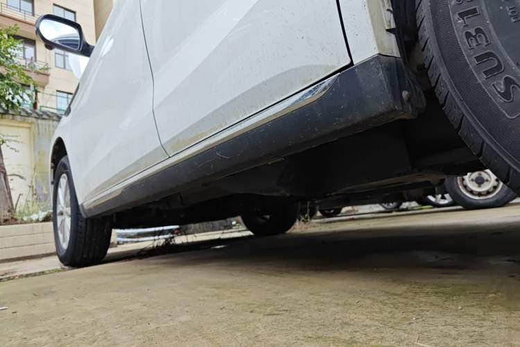 Used Haval M6 2021 PLUS 1.5T DCT Liu Yan Collaboration Edition Left Side Sill