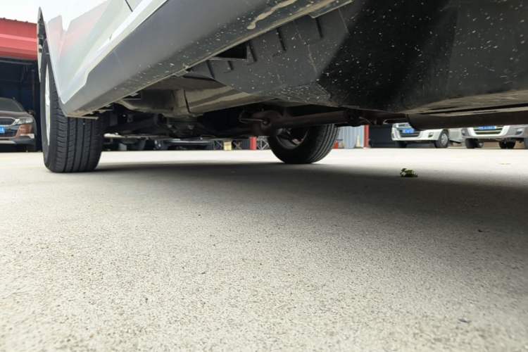 Used Haval M6 2021 PLUS 1.5T DCT Luxury Smart Connectivity Model Left Side Sill