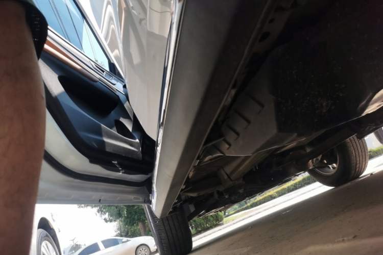 Used Haval M6 2021 PLUS 1.5T Manual Luxury Smart Connectivity Model Left Side Sill