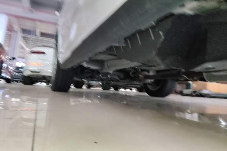 Used Haval M6 2021 PLUS 1.5T DCT Elite Smart Connectivity Model Left Side Sill