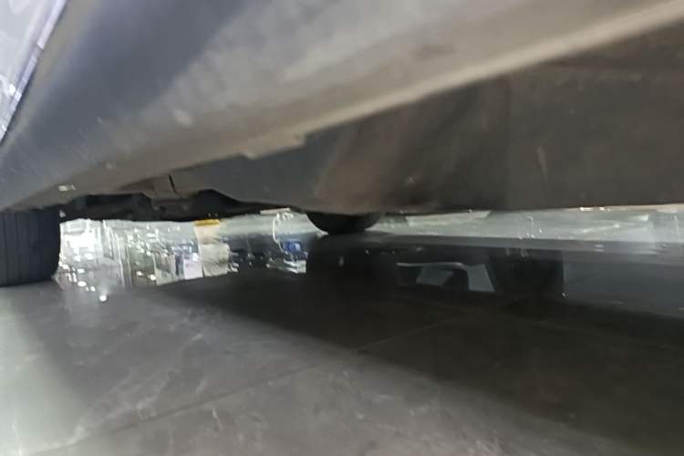 Used Haval M6 2021 PLUS 1.5T DCT Elite Smart Connectivity Model Left Side Sill