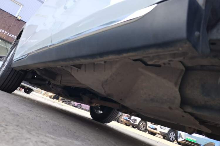 Used Haval M6 2021 PLUS 1.5T DCT Comfort Edition Left Side Sill