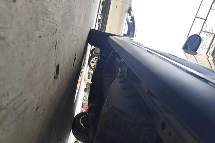Used Haval M6 2021 PLUS 1.5T DCT Luxury Smart Connectivity Model Left Side Sill