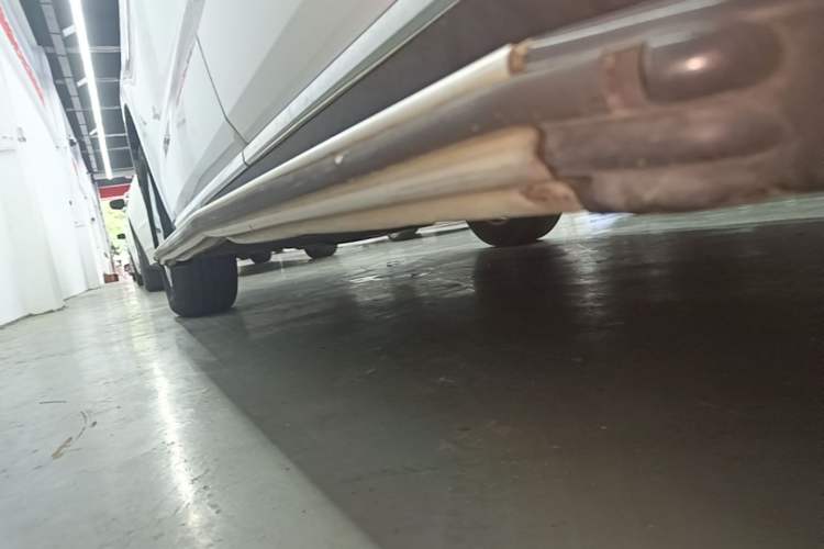 Used Haval M6 2021 PLUS 1.5T DCT Luxury Smart Connectivity Model Left Side Sill