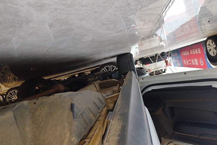 Used Haval M6 2021 PLUS 1.5T DCT Luxury Smart Connectivity Model Left Side Sill