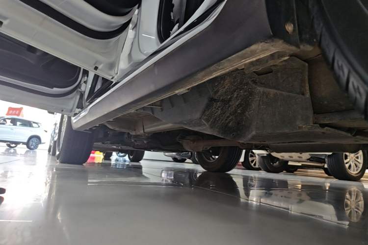 Used Haval M6 2021 PLUS 1.5T DCT Luxury Smart Connectivity Model Left Side Sill