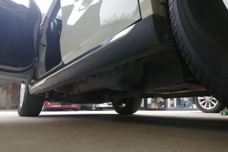 Used Haval M6 2021 PLUS 1.5T DCT Comfort Edition Left Side Sill