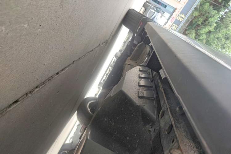 Used Haval M6 2021 PLUS 1.5T DCT Luxury Smart Connectivity Model Left Side Sill