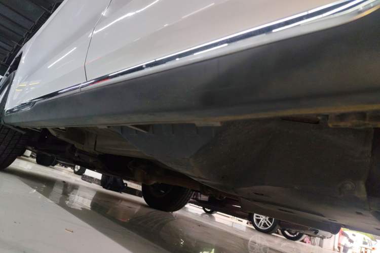 Used Haval M6 2021 PLUS 1.5T DCT Luxury Smart Connectivity Model Left Side Sill