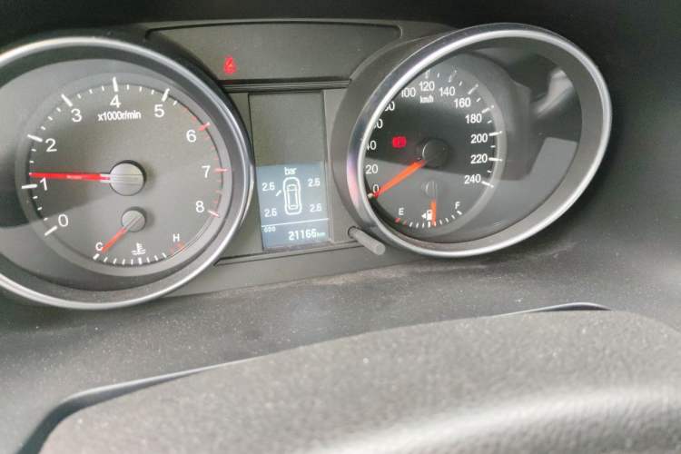 Used Haval M6 2021 PLUS 1.5T Manual Luxury Smart Connectivity Model Odometer Close Up