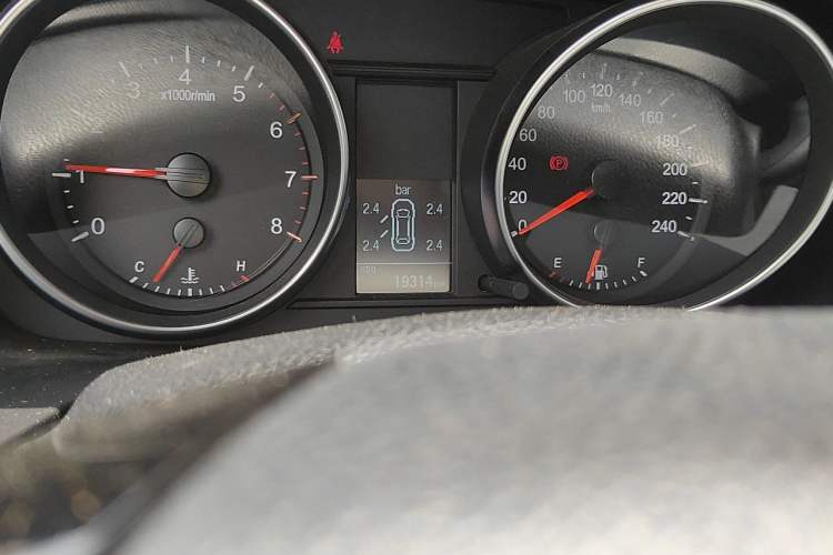 Used Haval M6 2021 PLUS 1.5T Manual Smart Edition Odometer Close Up