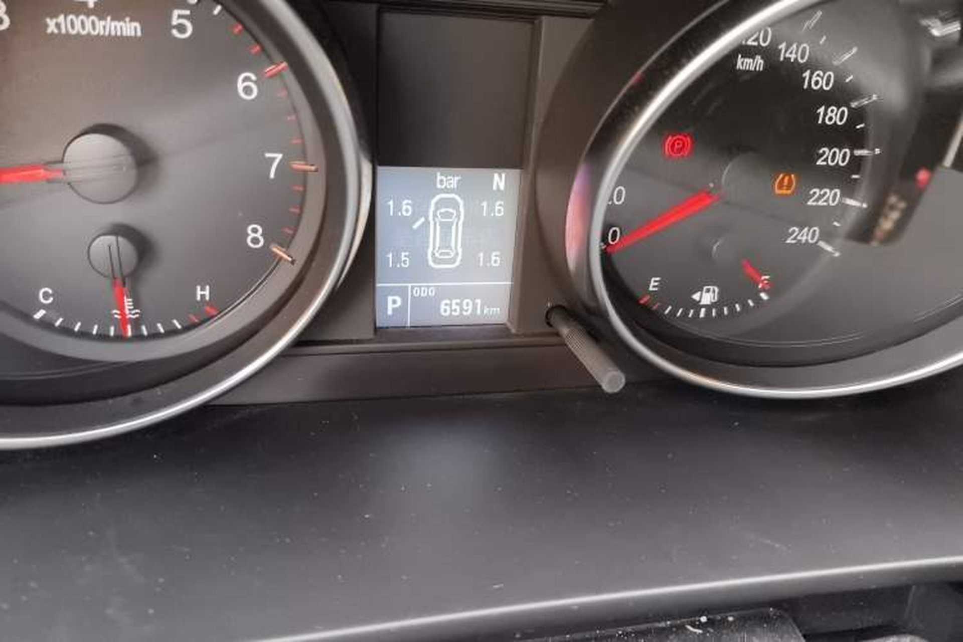 Used Haval M6 2021 PLUS 1.5T DCT Smart Enjoyment Model Odometer Close Up