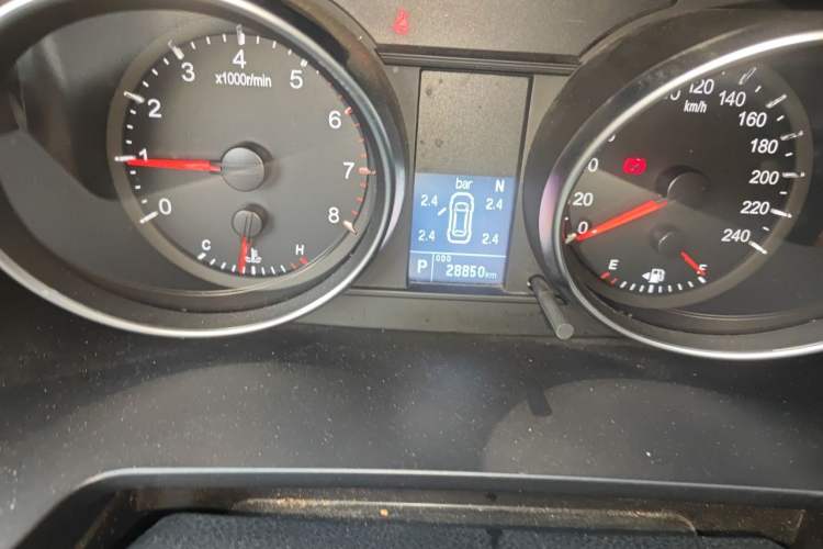 Used Haval M6 2021 PLUS 1.5T DCT Smart Enjoyment Model Odometer Close Up