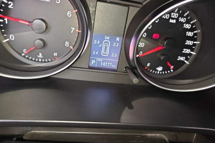 Used Haval M6 2021 PLUS 1.5T DCT Comfort Edition Odometer Close Up
