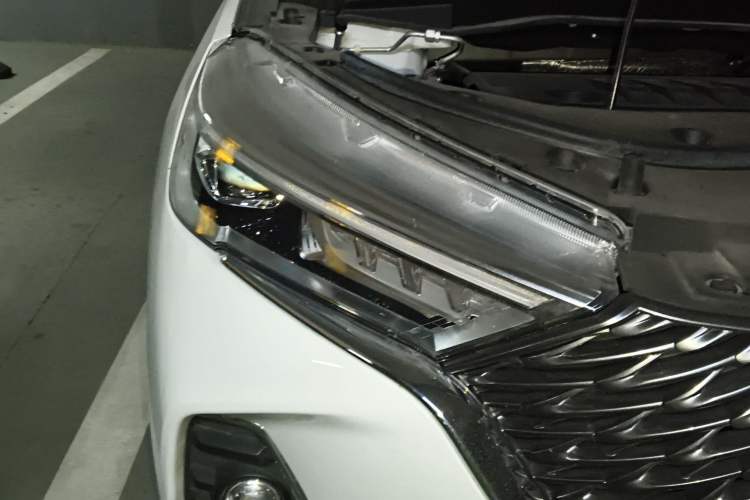 Used Haval M6 2021 PLUS 1.5T Manual Luxury Smart Connectivity Model Right Front Headlight