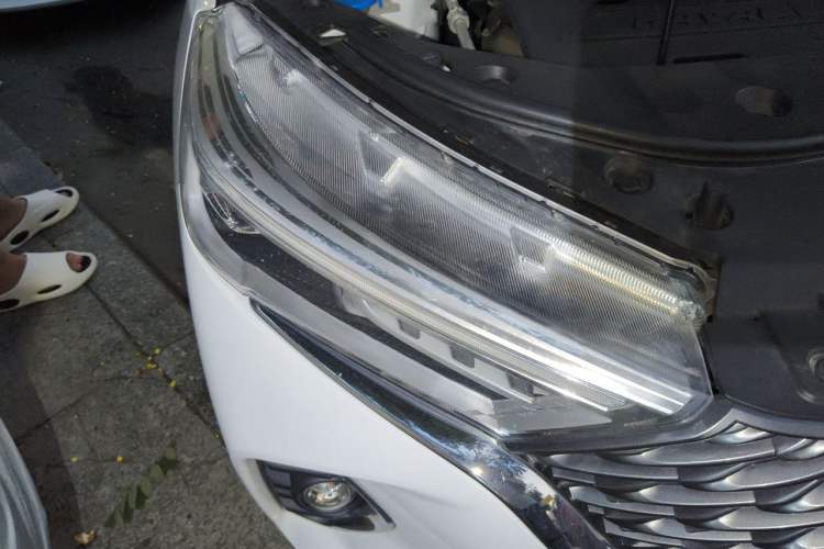 Used Haval M6 2021 PLUS 1.5T DCT Luxury Smart Connectivity Model Right Front Headlight