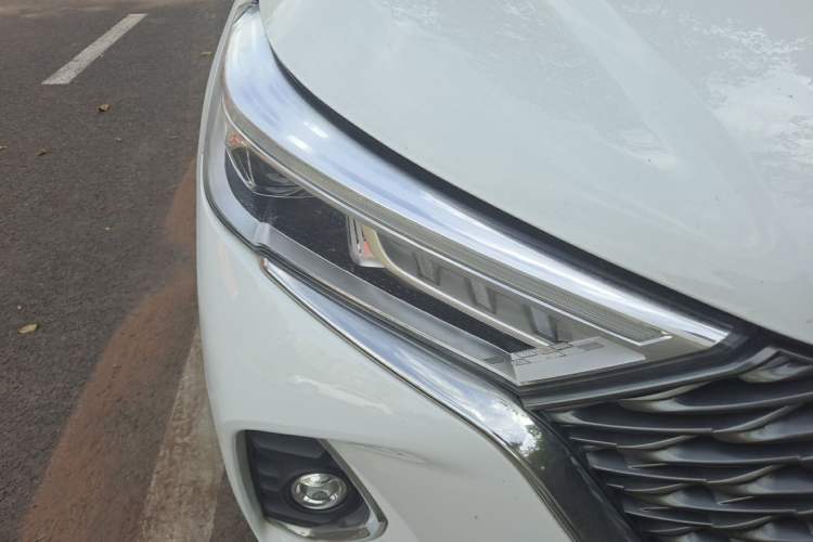 Used Haval M6 2021 PLUS 1.5T Manual Luxury Smart Connectivity Model Right Front Headlight