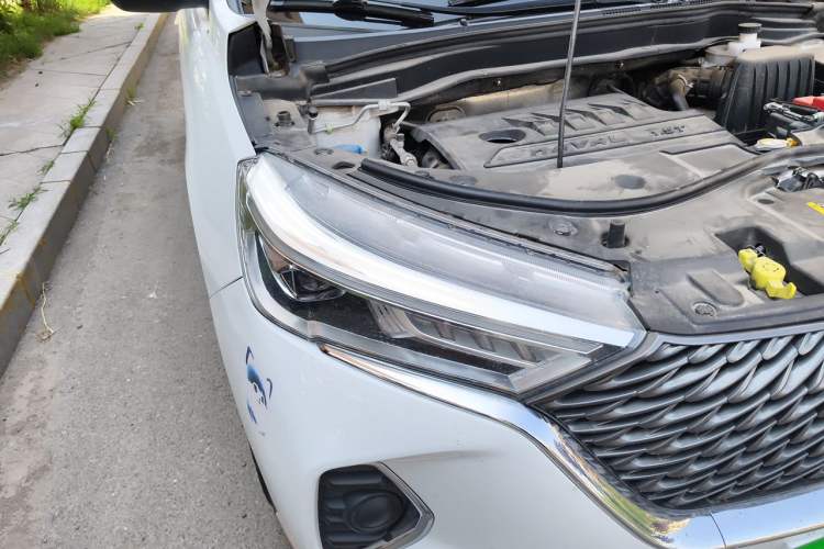 Used Haval M6 2021 PLUS 1.5T DCT Elite Smart Connectivity Model Right Front Headlight