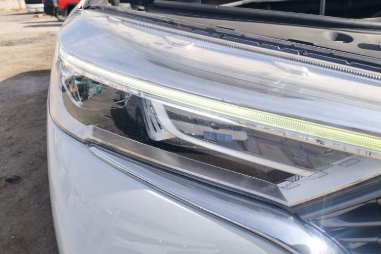 Used Haval M6 2021 PLUS 1.5T DCT Luxury Smart Connectivity Model Right Front Headlight