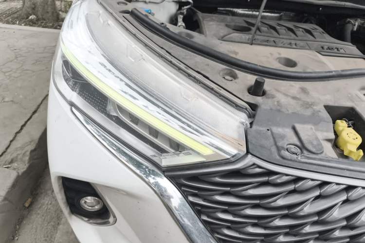 Used Haval M6 2021 PLUS 1.5T DCT Luxury Smart Connectivity Model Right Front Headlight
