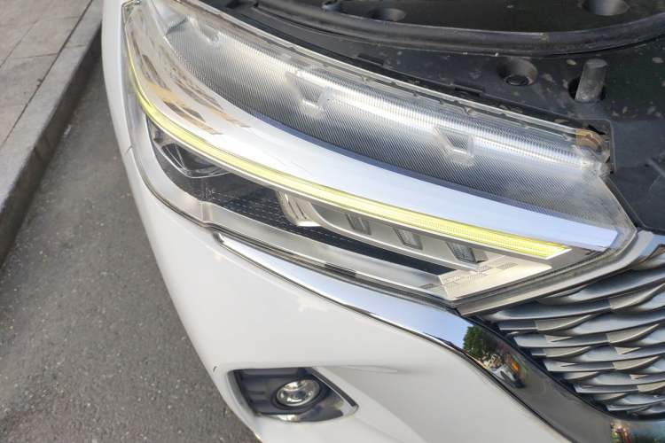 Used Haval M6 2021 PLUS 1.5T DCT Luxury Smart Connectivity Model Right Front Headlight